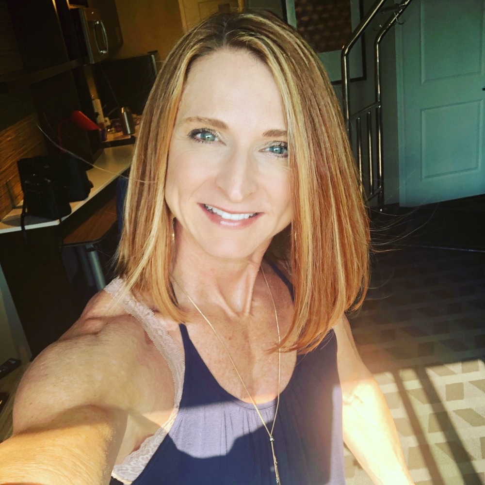 Meet your Posher, Laurie